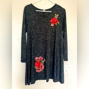 4/$25 French Atmosphere Black Heather Dress with Flowers Size Large